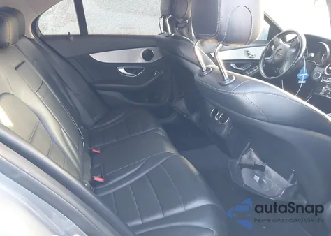 2015 Mercedes-Benz C 300 4Matic/Luxury 4Matic/Sport 4Matic из США, поврежденный, VIN 55SWF4KB7FU034024